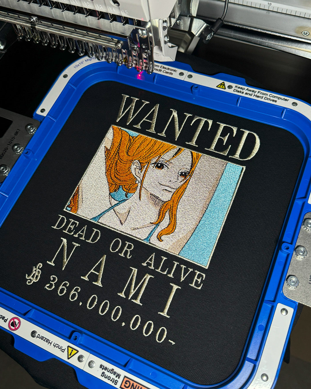 [PREMIUM] Nami WANTED - Embroidery T-Shirt
